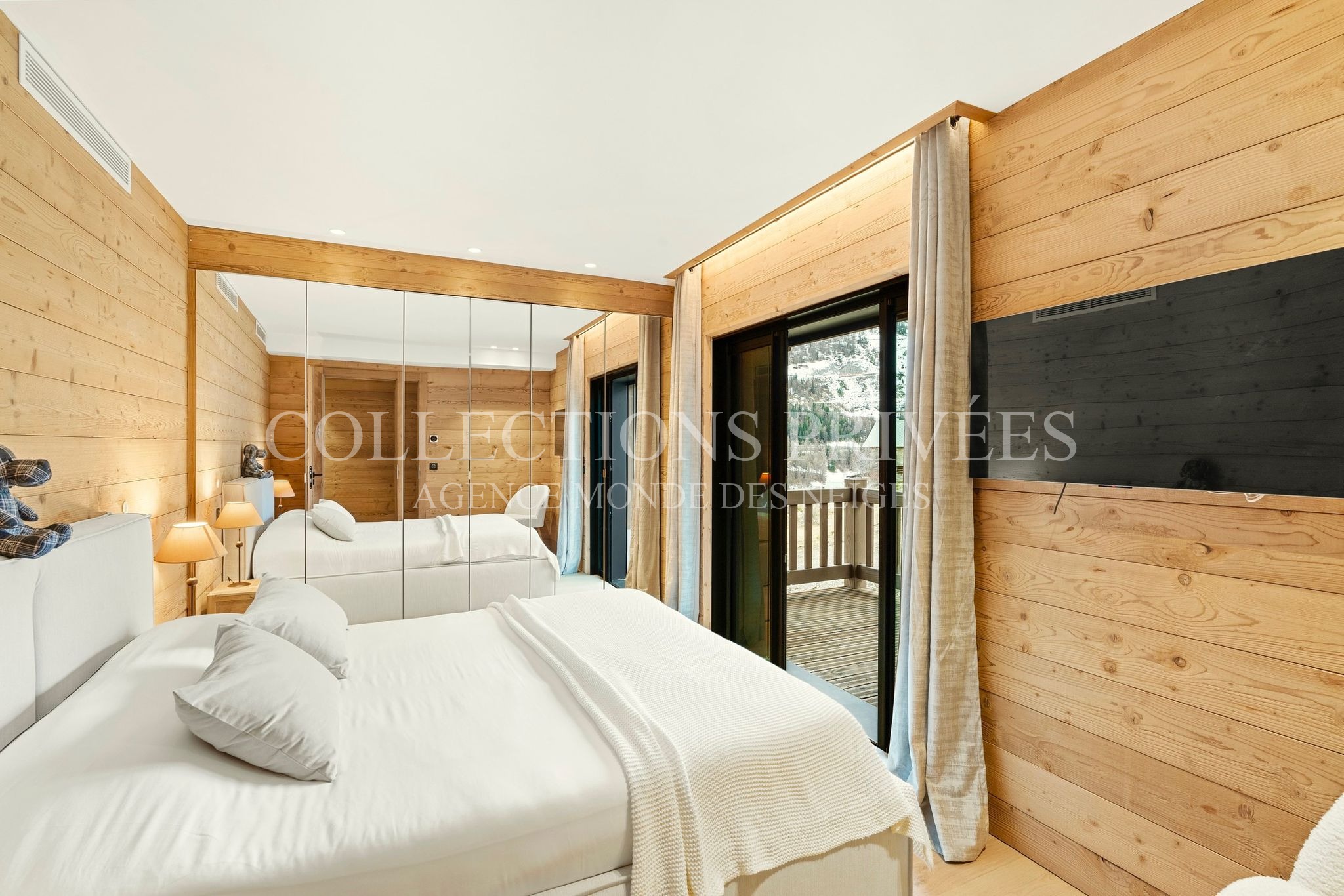 Chambre twin chalet Auron balcon vue pistes bois naturel